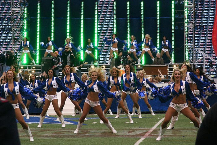 dallas cowboys halftime show today