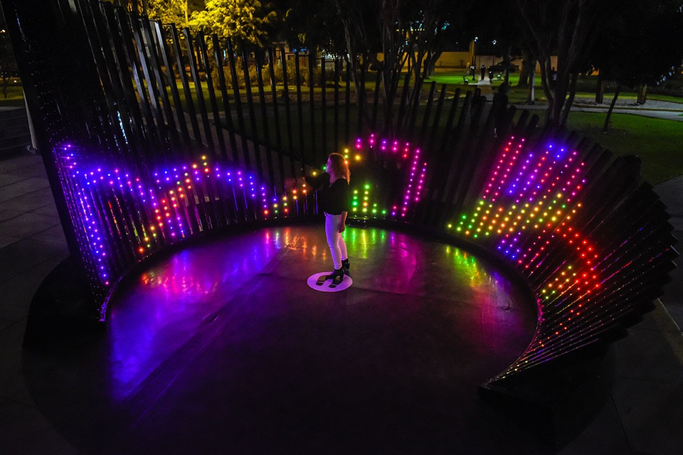 pixel flow san isidro district lima peru color kinetics led showcase display lighting