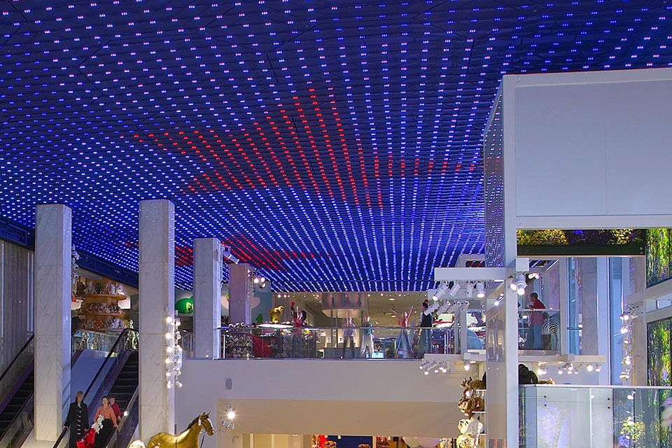 fao schwarz book light