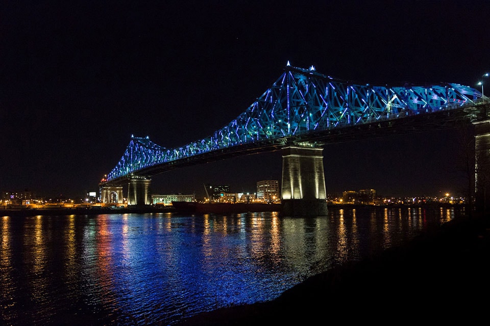 best place to watch jacque cartier bridge