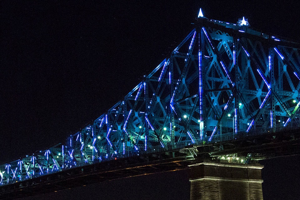 jacques cartier bridge canada day